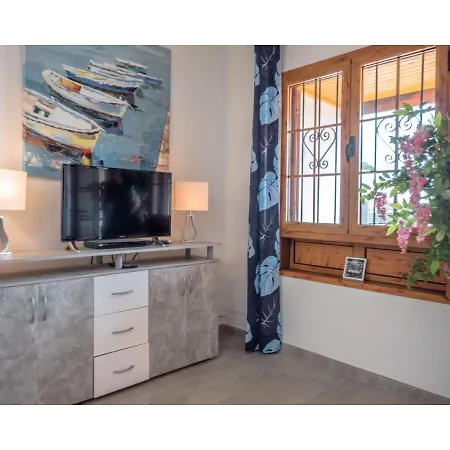 Puerto Chico Y Holiday home *