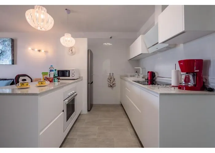 Puerto Chico Y * Πλάγια Μπλάνκα